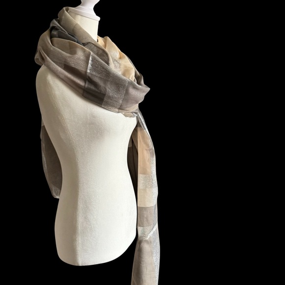 Luxury Grey/tan Scarf with Metallic Threads - Picture 6 of 15